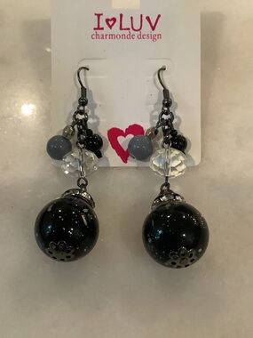 I LUV Charmonde Black and Gray Bead Dangle Earrings, Brand New